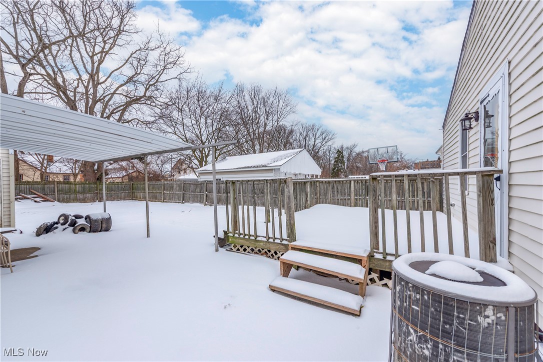 326 Indiana Avenue Property Photo 36
