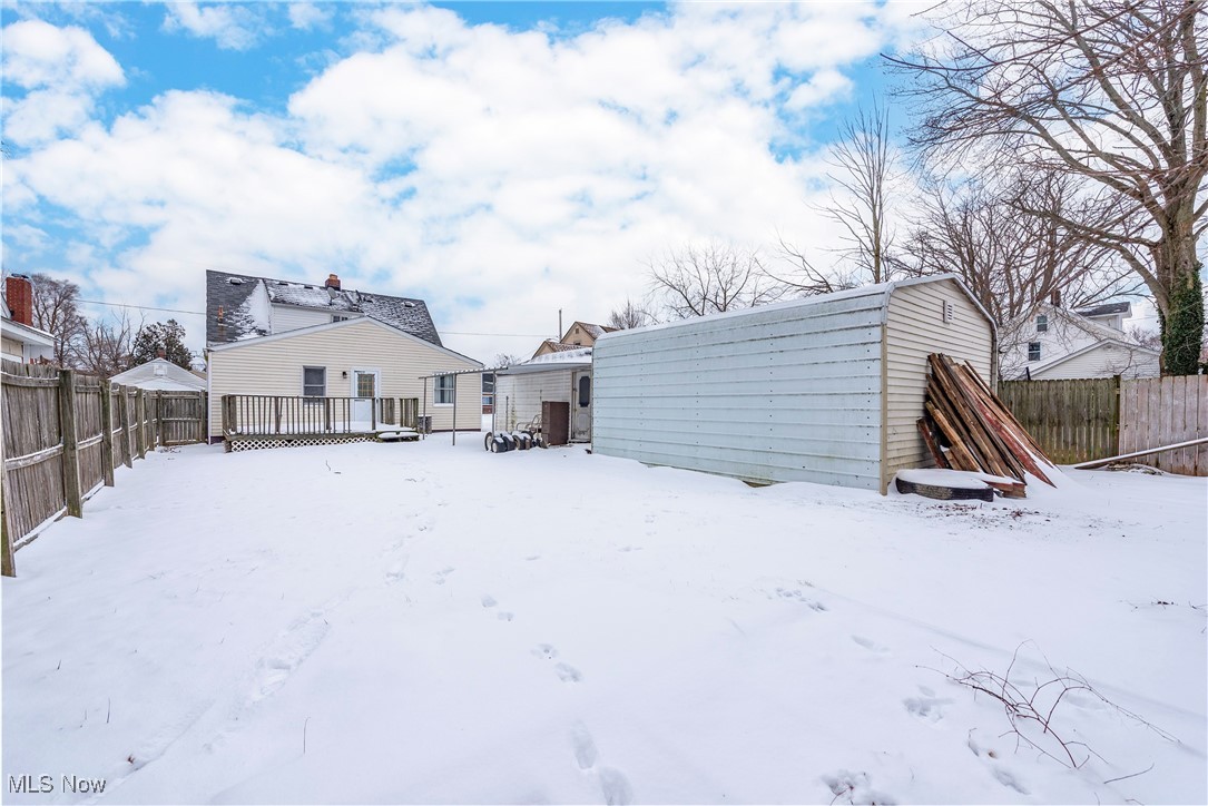 326 Indiana Avenue Property Photo 39