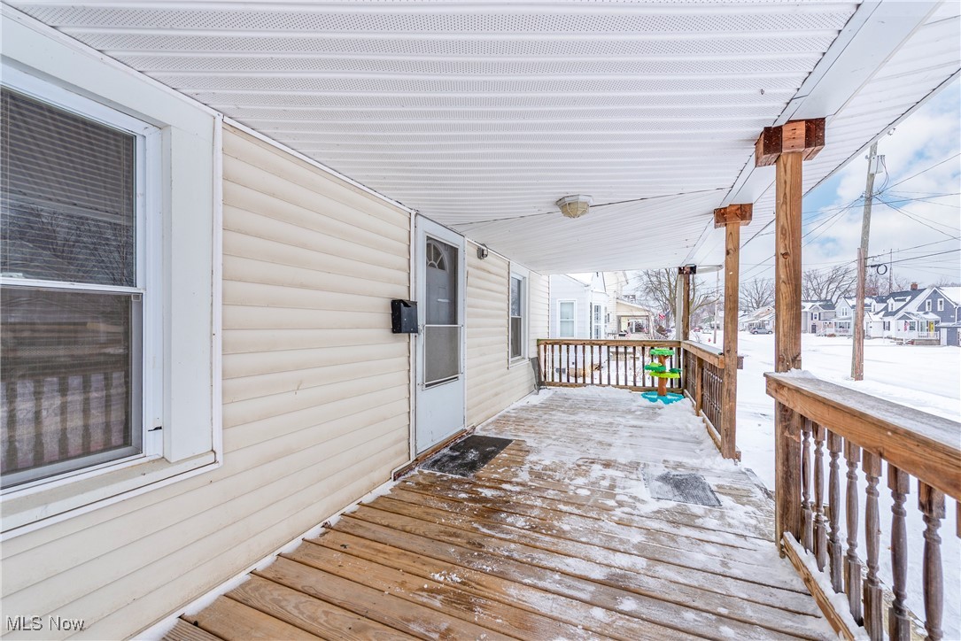 326 Indiana Avenue Property Photo 43