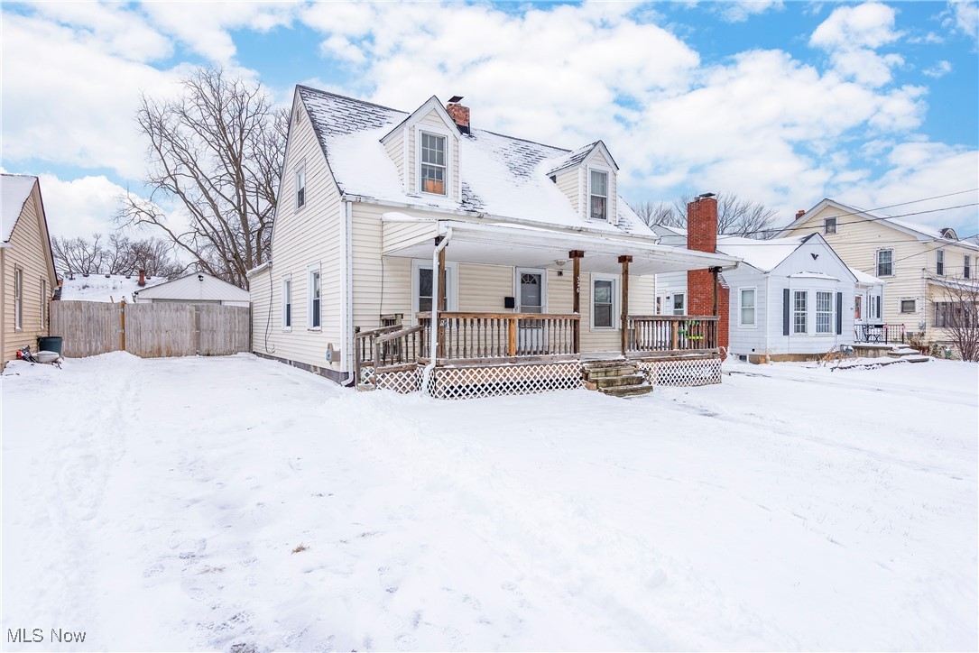 326 Indiana Avenue Property Photo 45