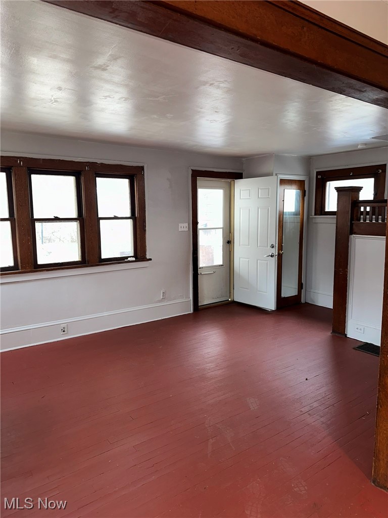 864 Forrest Drive Property Photo 7