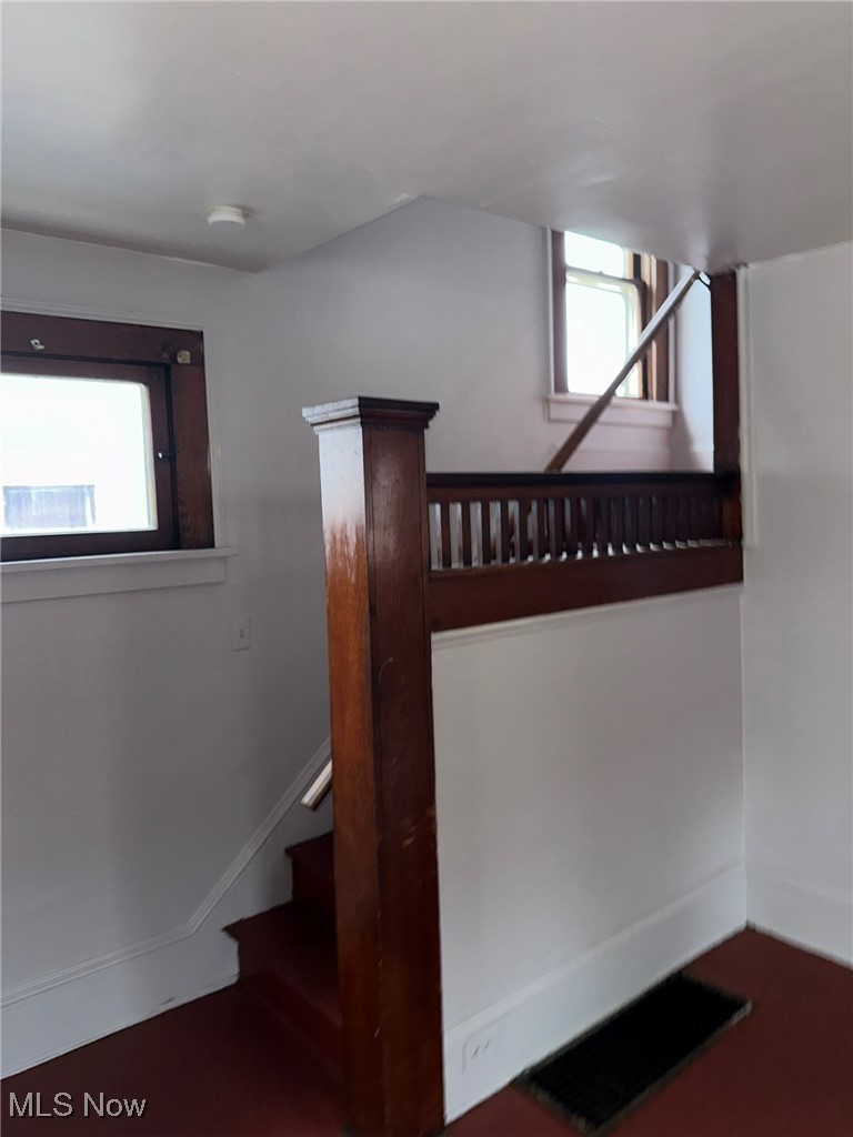 864 Forrest Drive Property Photo 8