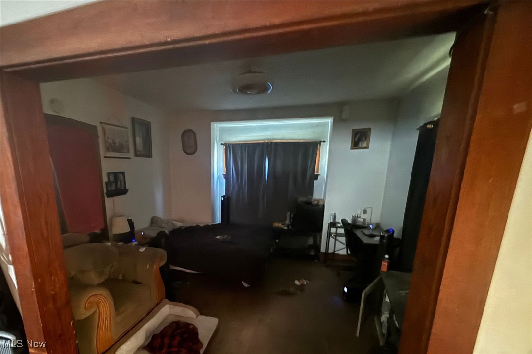 178 E Ravenwood Avenue Property Photo 8