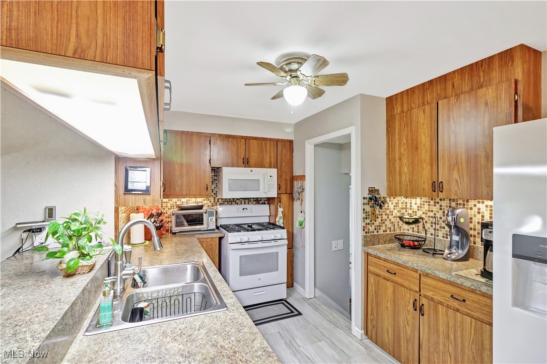 25550 Glenbrook Boulevard Property Photo 7