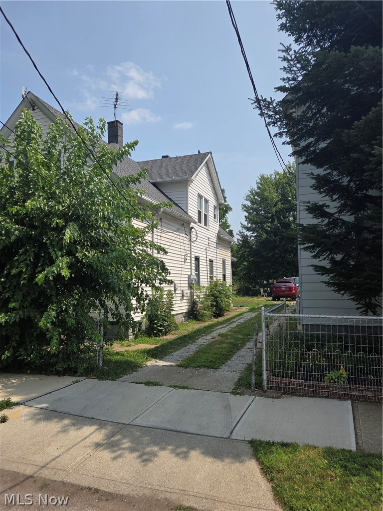 1101 E 66th Street Property Photo 2