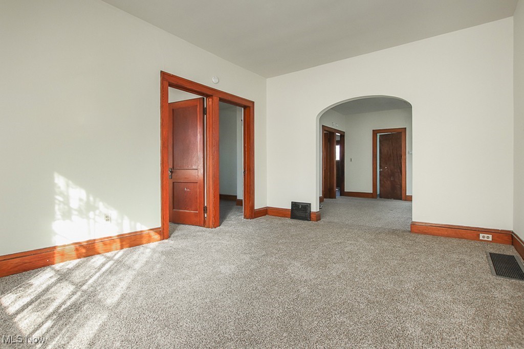 1101 E 66th Street Property Photo 10