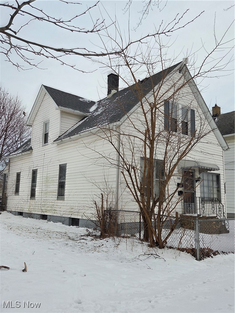 1101 E 66th Street Property Photo 16