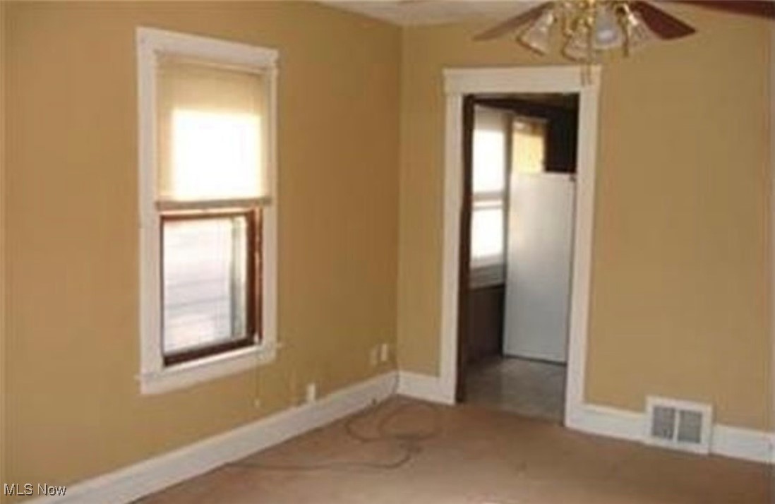 16523 Kipling Avenue Property Photo 5