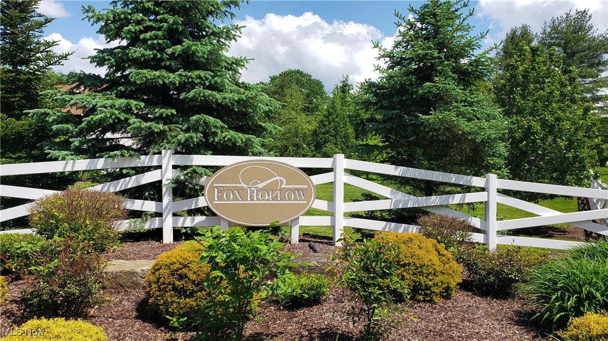 10937 Fox Den Circle Property Photo 3