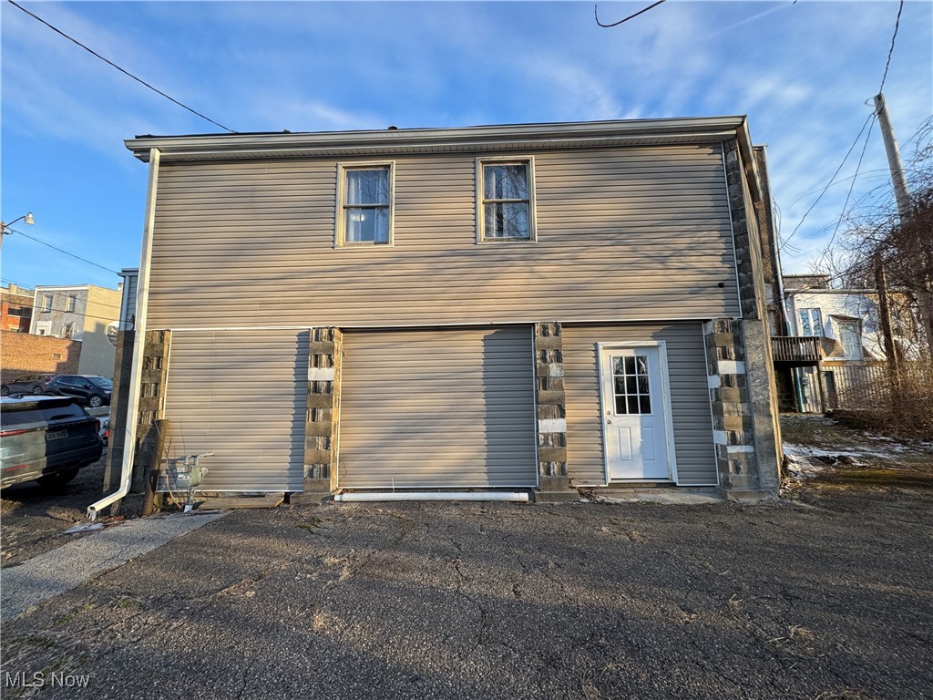 152 E Main Street Property Photo 3