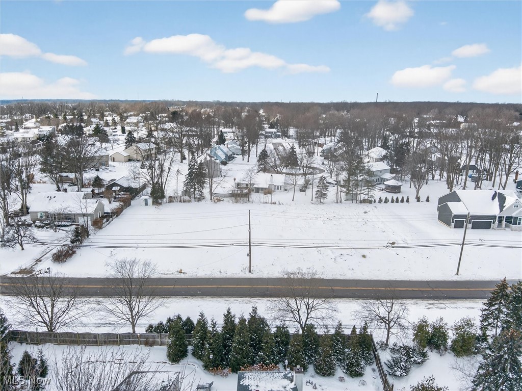 560 Lear Road Property Photo 1