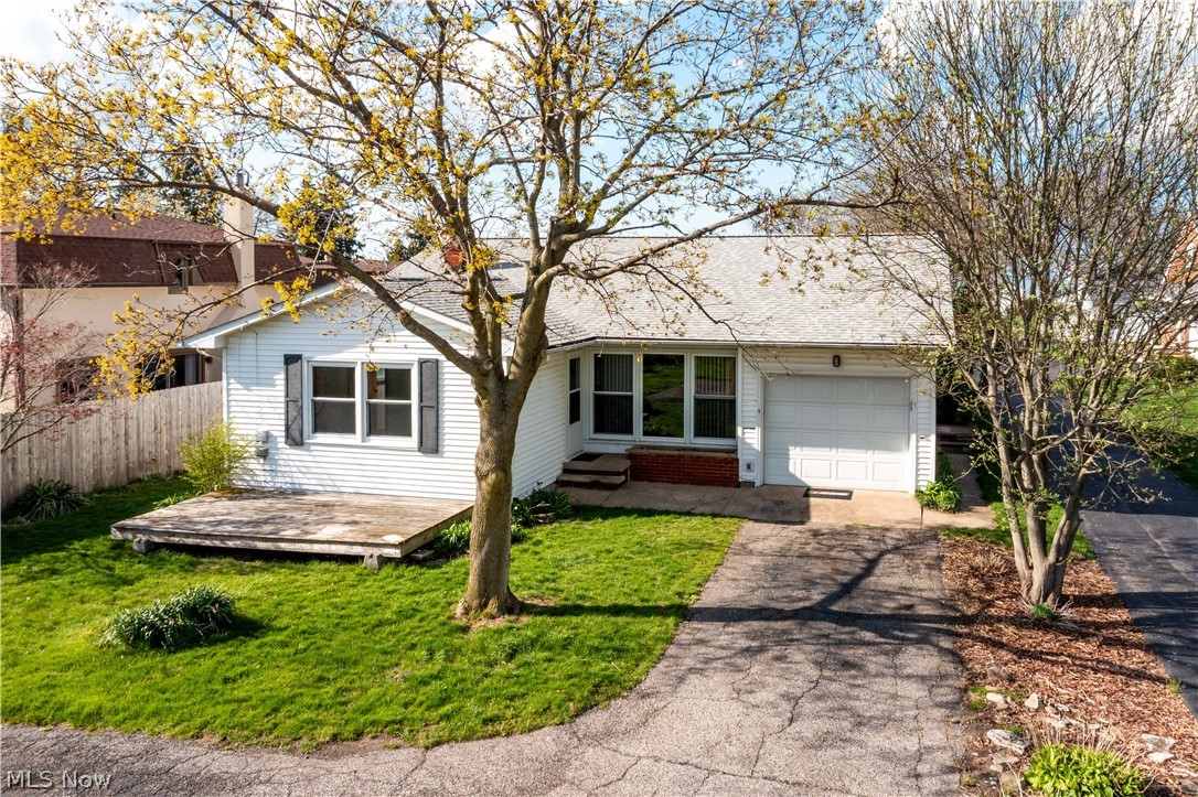 14015 W Lake Road Property Photo 1