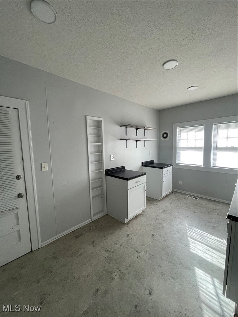 3333 W 111th Street Property Photo 5