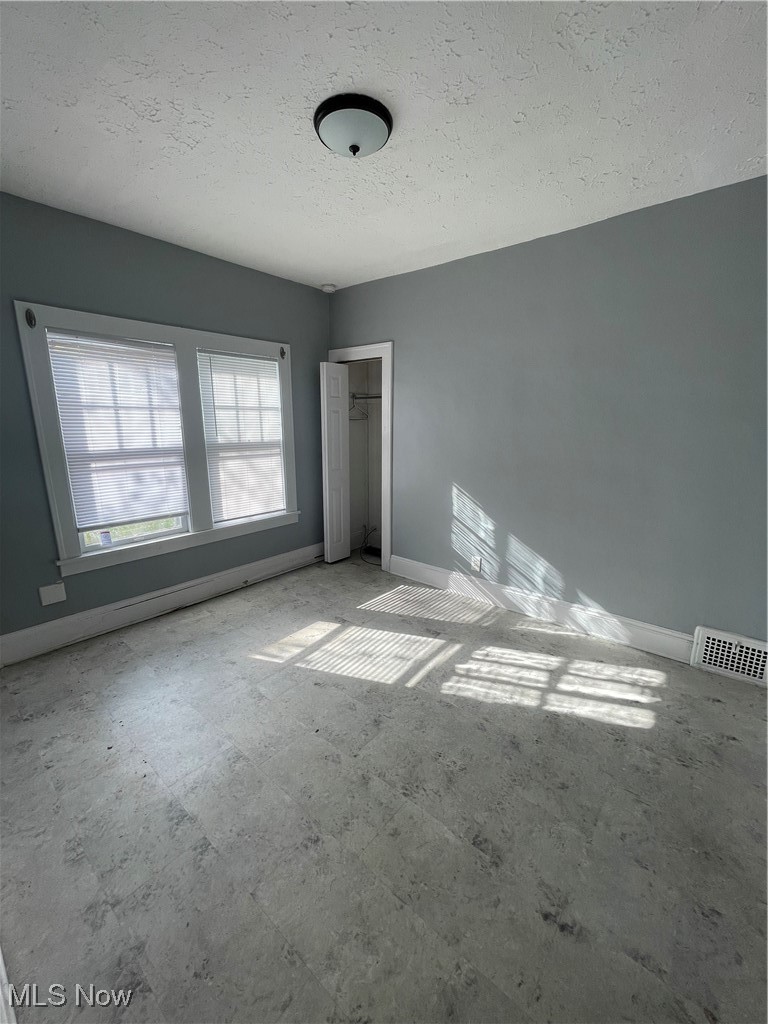 3333 W 111th Street Property Photo 7