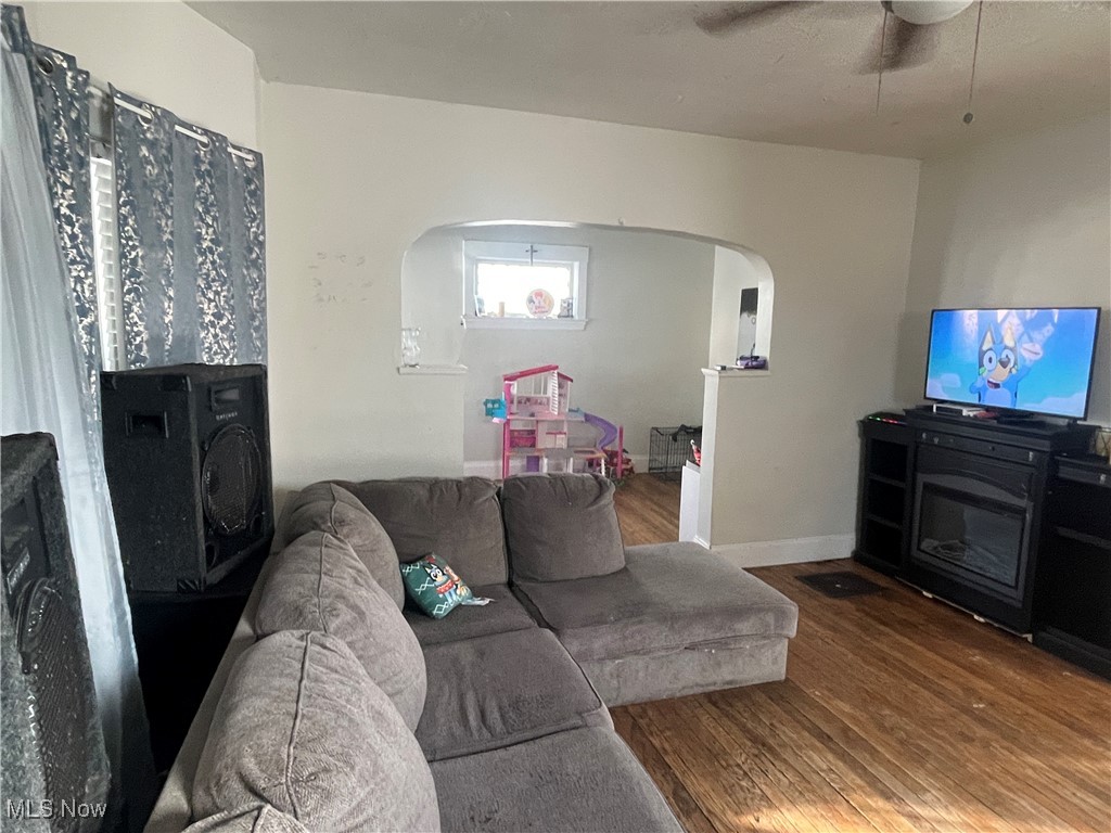 7409 Dearborn Avenue Property Photo 3
