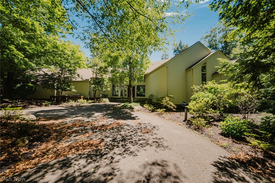 999 Chestnut Run Property Photo 1