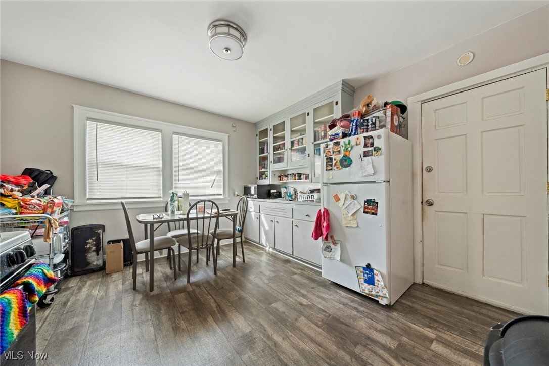 10609 Wadsworth Avenue Property Photo 11