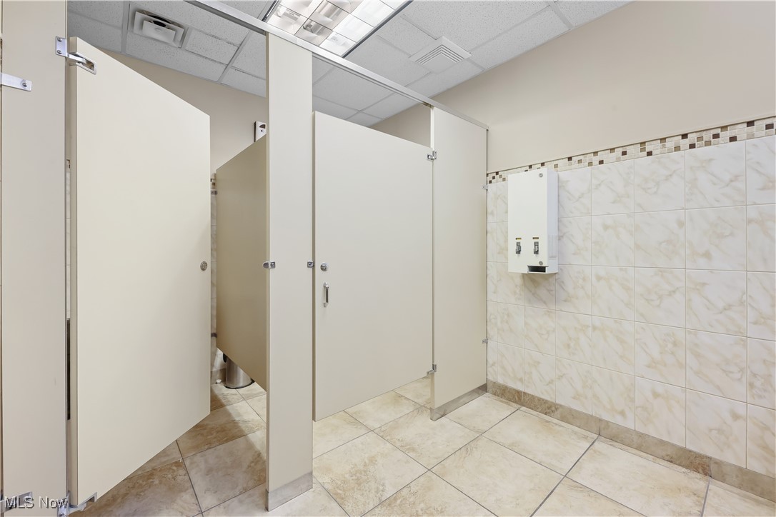 32875 Solon Road Property Photo 32