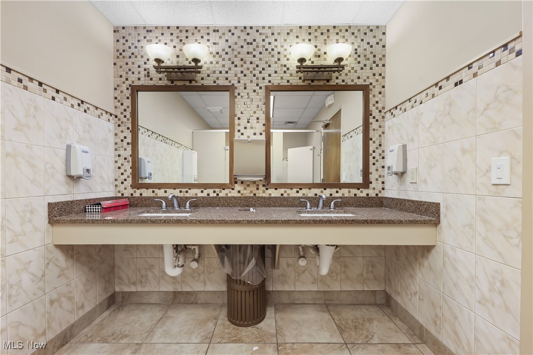 32875 Solon Road Property Photo 33
