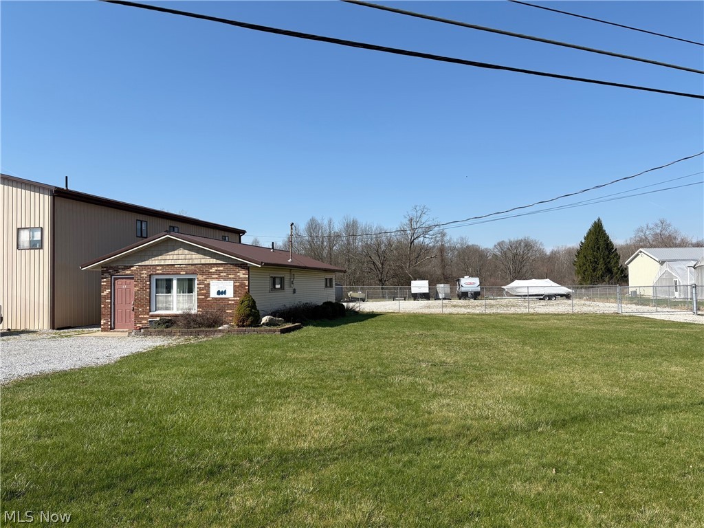 133 West Drive Property Photo 6
