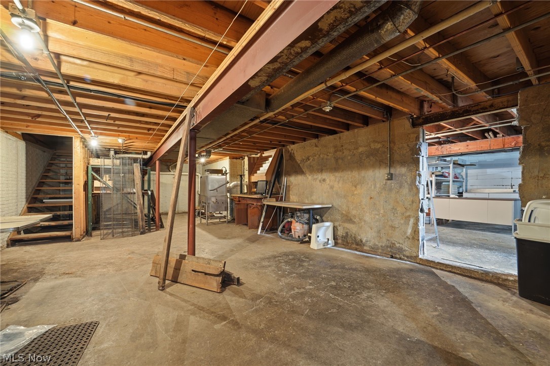 380 E Main Property Photo 26