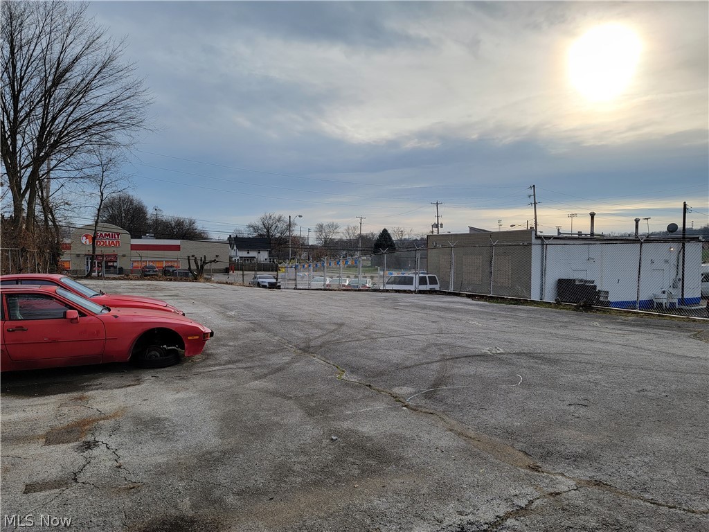 771 Moon Street Property Photo 4