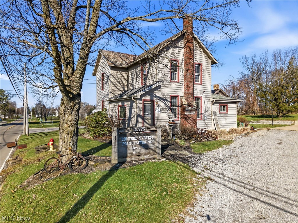 10725 Struthers Road Property Photo 2