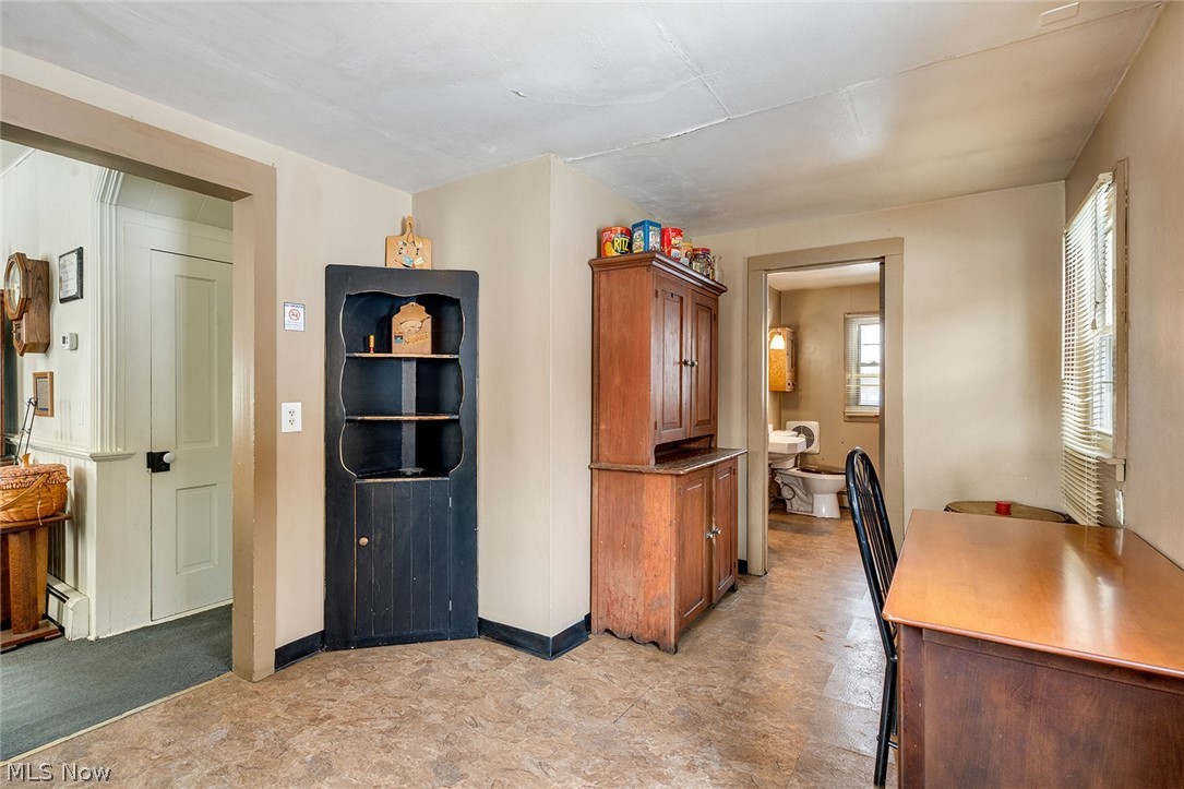 10725 Struthers Road Property Photo 10