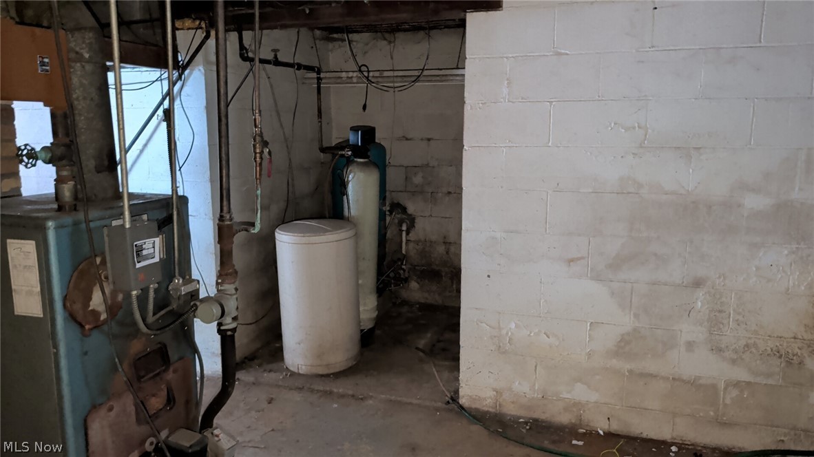 1078 Aberagg Road Property Photo 12