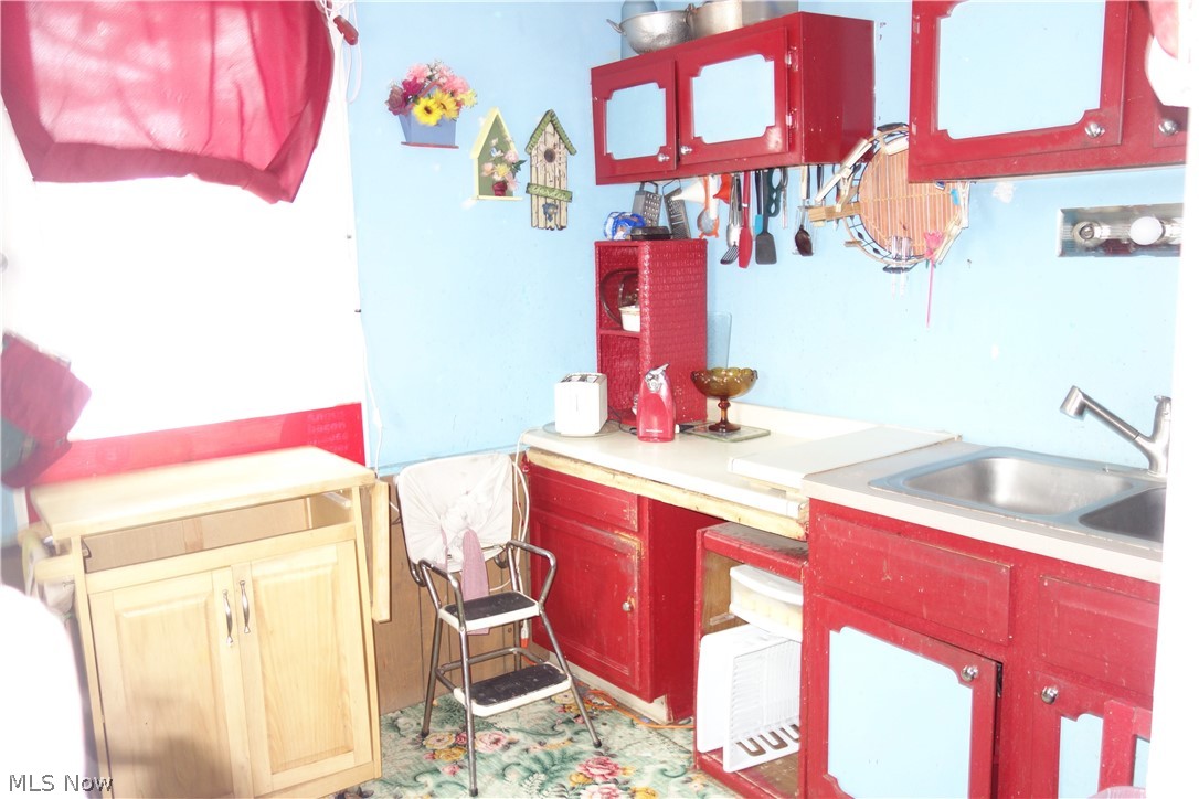 6235 Manchester Road Property Photo 6