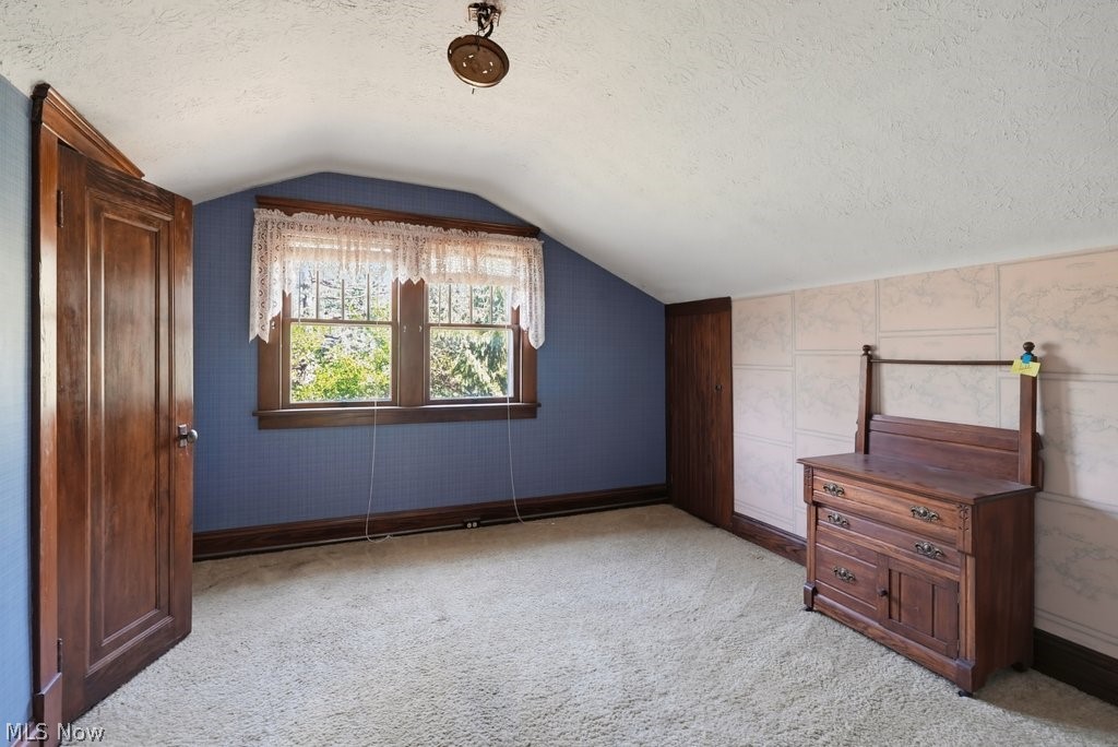 27015 Aurora Road Property Photo 25