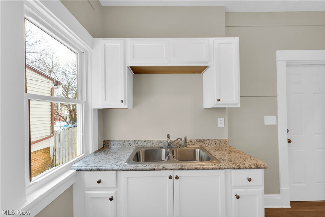 9409 Denison Avenue 3/dn Property Photo 6