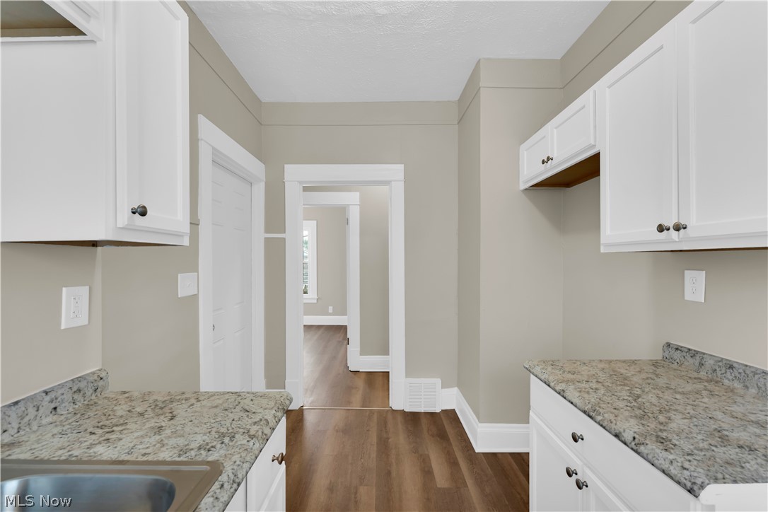 9409 Denison Avenue 3/dn Property Photo 8