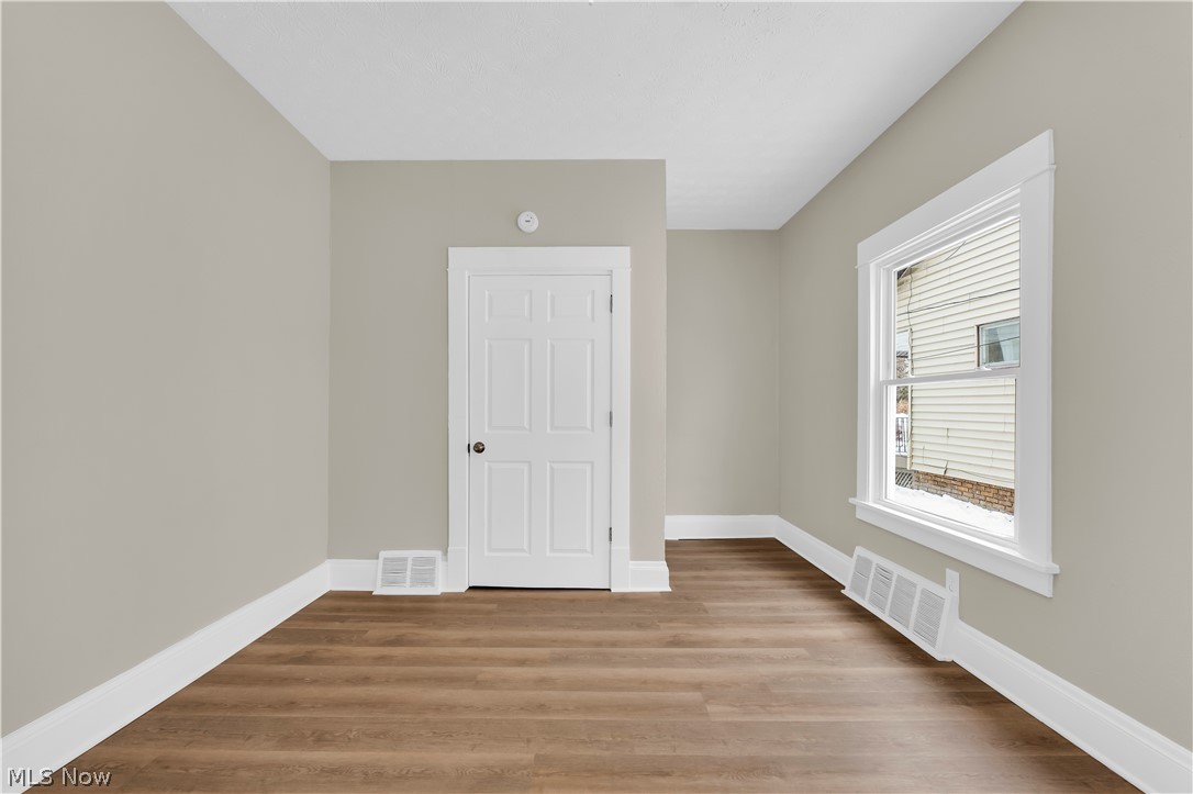 9409 Denison Avenue 3/dn Property Photo 12