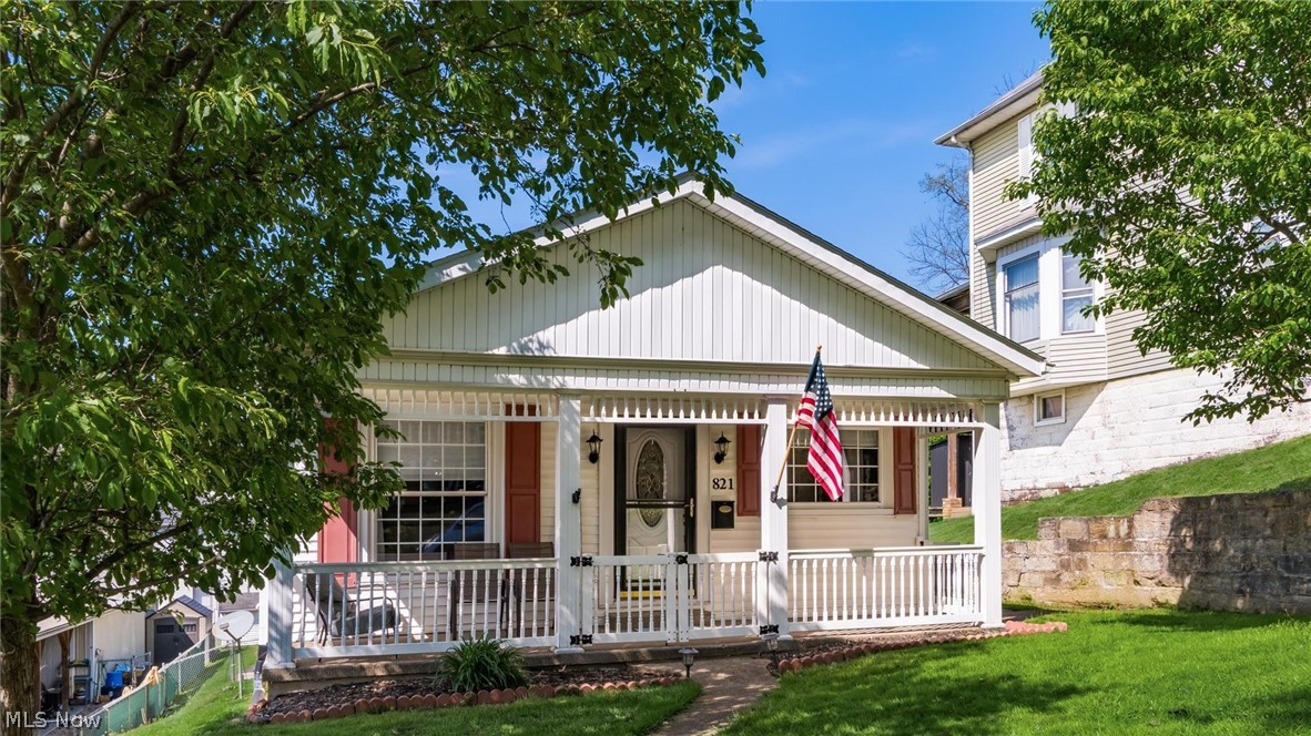 821 Stewart Avenue