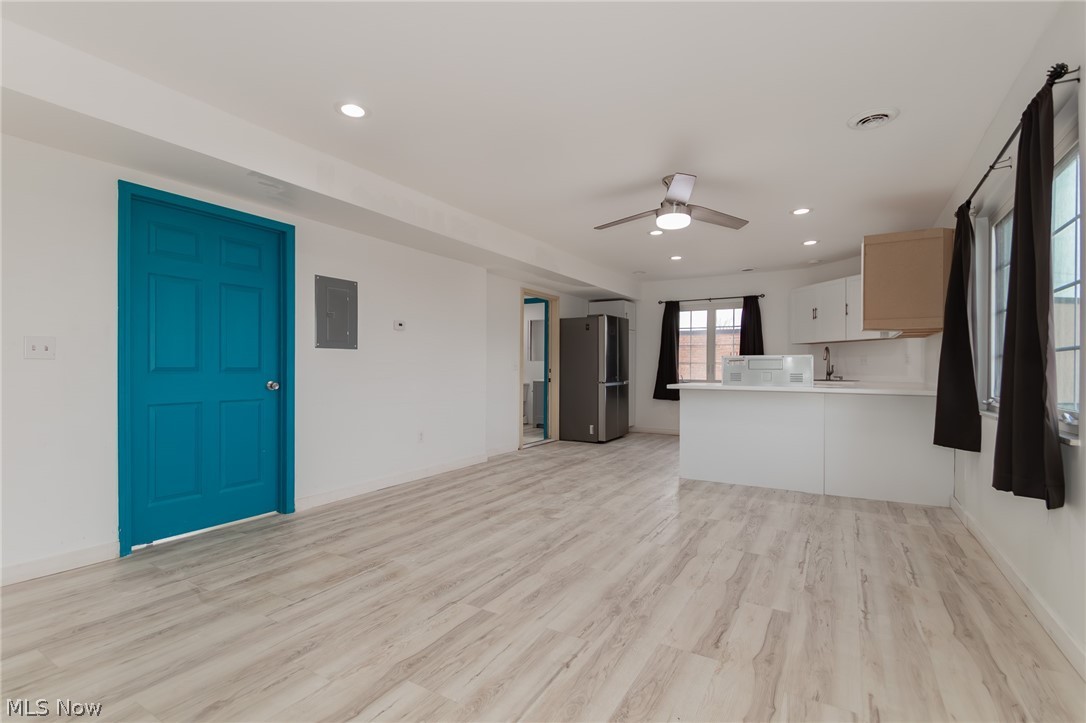 5393 Pearl Road Property Photo 20