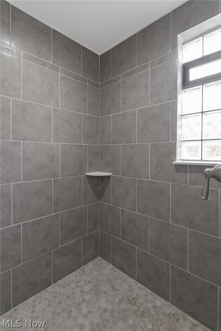5393 Pearl Road Property Photo 30