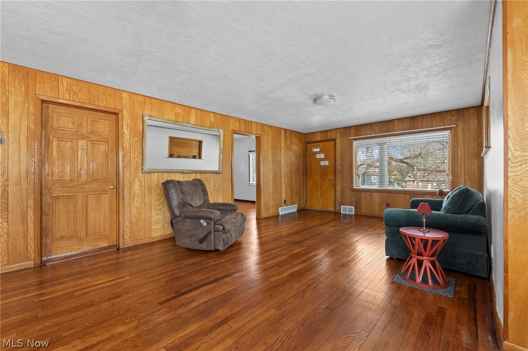 6312 E Pleasant Valley Road Property Photo 7