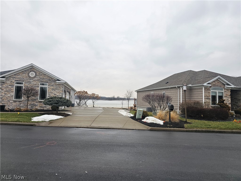 28 Shores Drive Property Photo 2