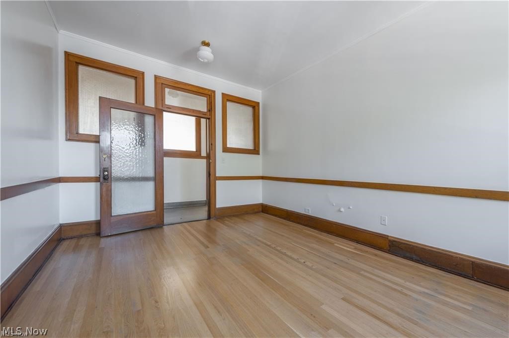 2082 W 65th Property Photo 16