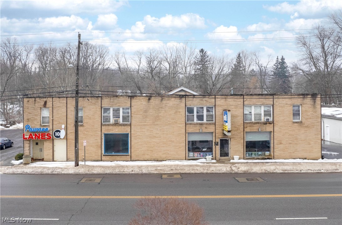 954 Broadway Avenue Property Photo 1