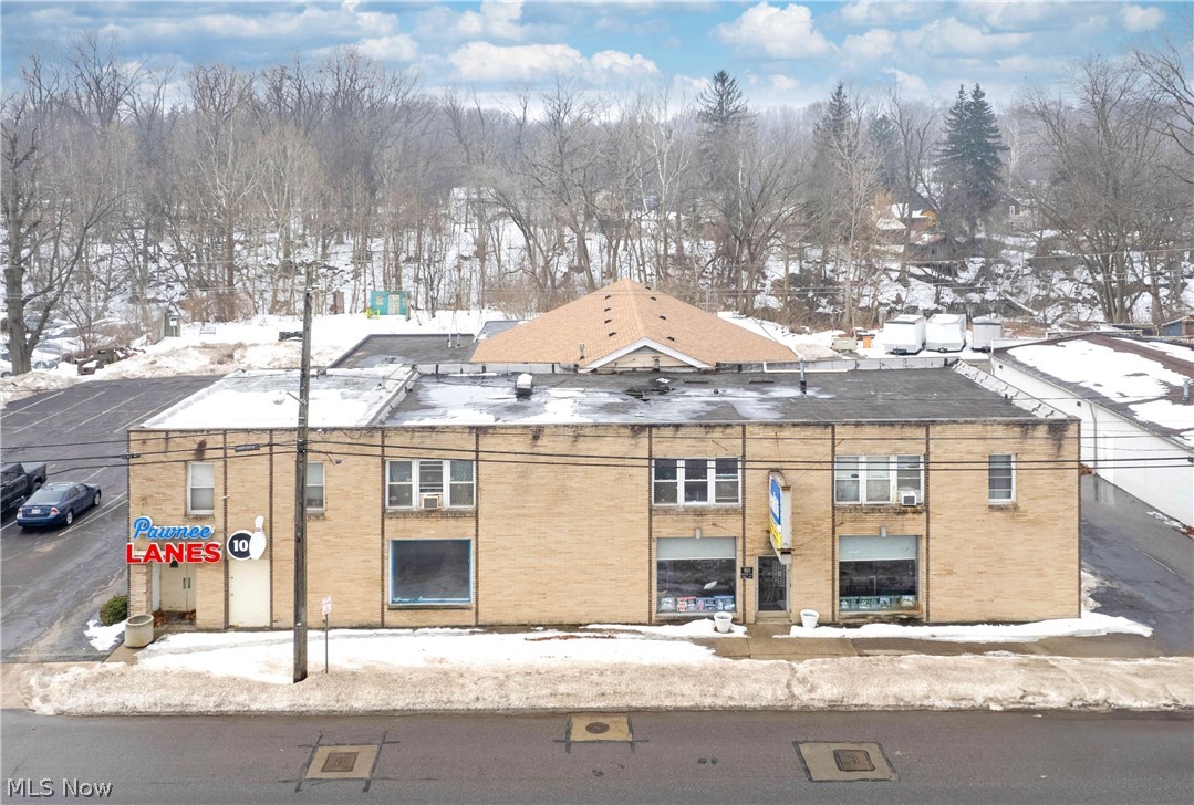 954 Broadway Avenue Property Photo 3