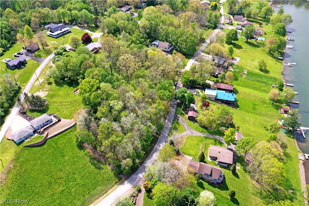 47912 Tomahawk Drive Property Photo 8