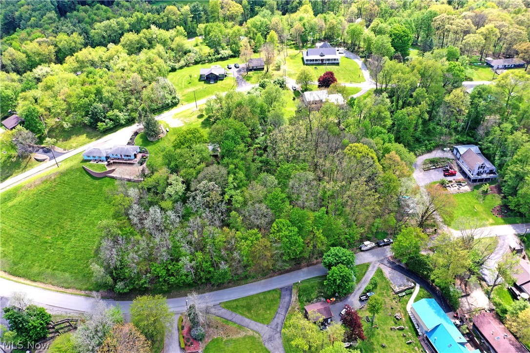 47912 Tomahawk Drive Property Photo 11