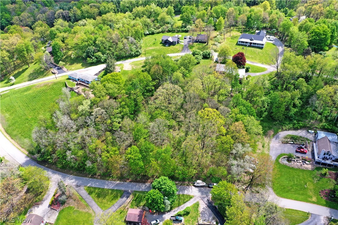 47912 Tomahawk Drive Property Photo 12