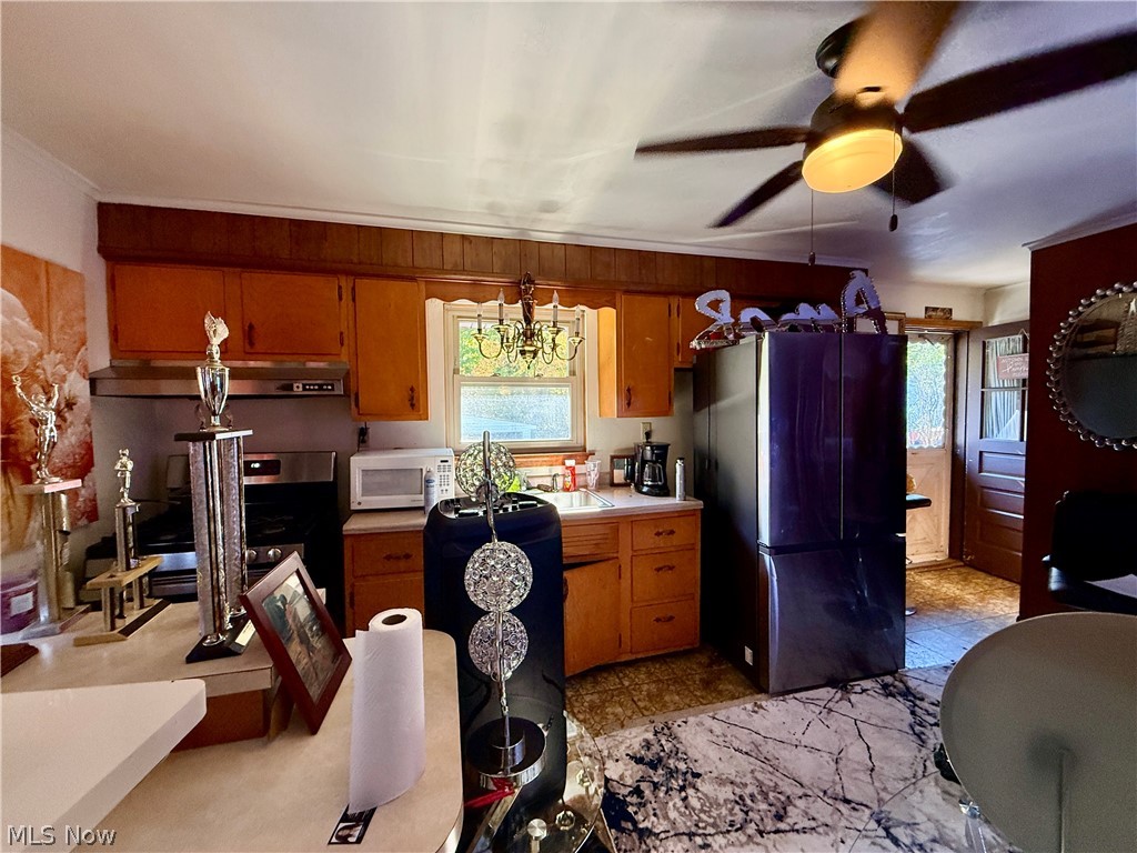 237 Shields Road Property Photo 9