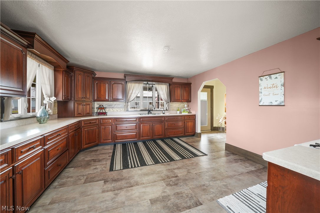 9561 Creaser Road Property Photo 3