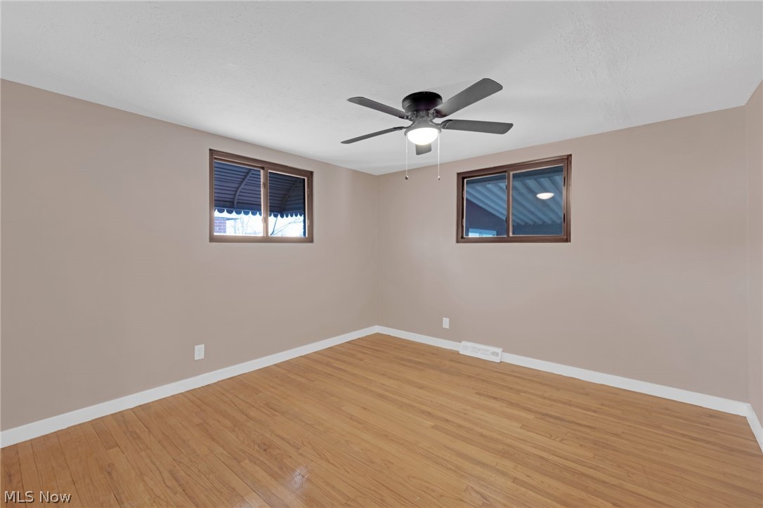 6377 Ledgebrook Drive Property Photo 15