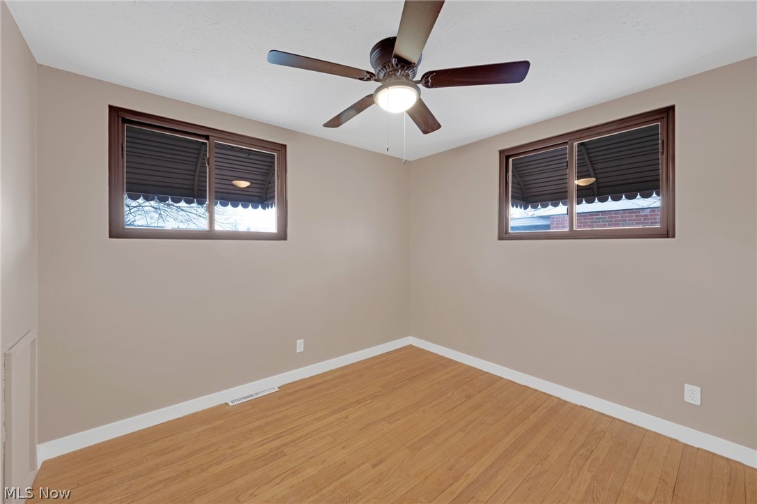 6377 Ledgebrook Drive Property Photo 17
