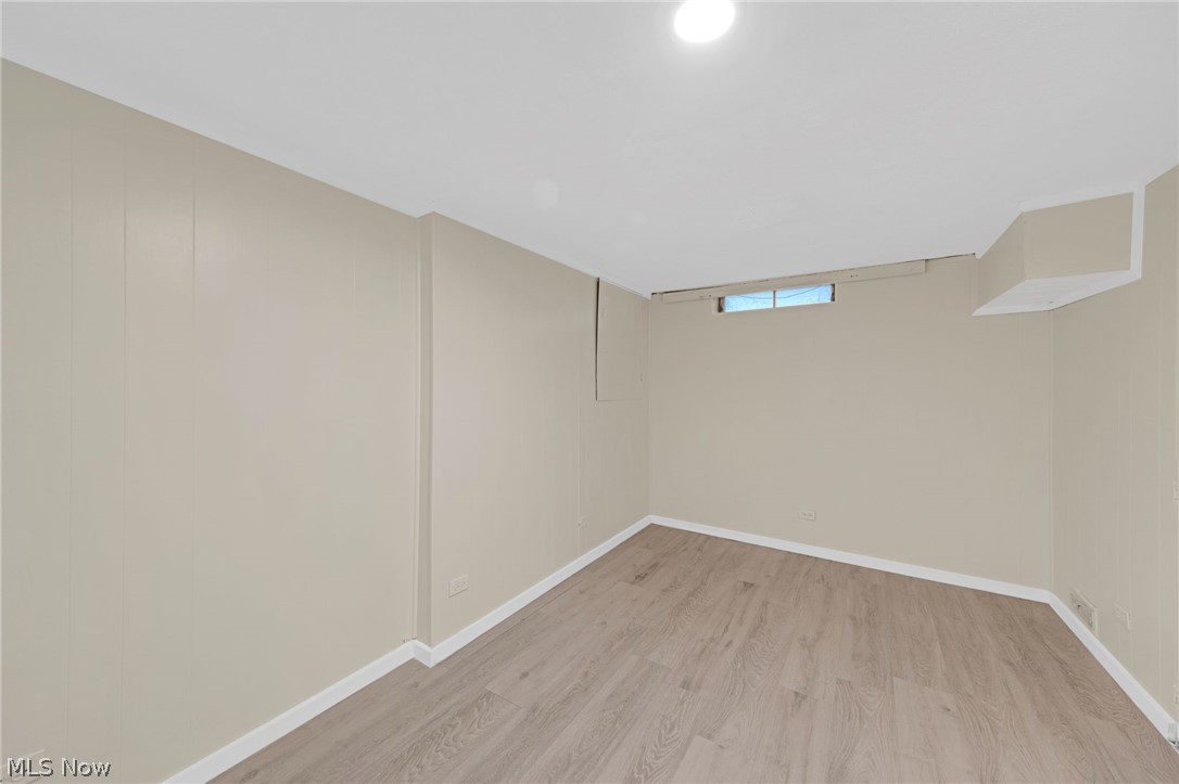 6377 Ledgebrook Drive Property Photo 20